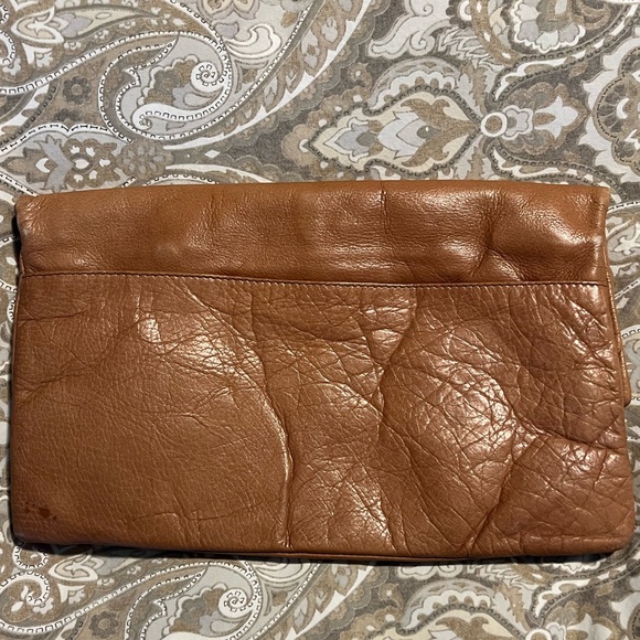 HOBO INTERNATIONAL Leather Clutch Handbag Purse - Picture 3 of 10